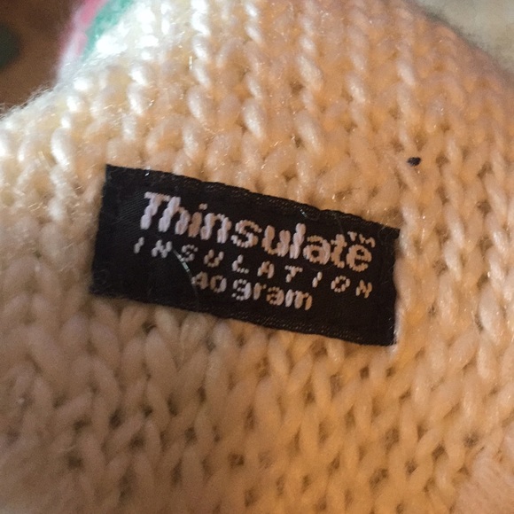 Knit Puffball Hat 💕 - Picture 5 of 8